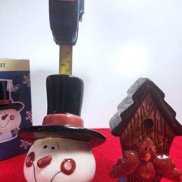 Snowman and Birdhouse Ceramic Salt and Pepper Shakers GKR - Picture 9 of 11